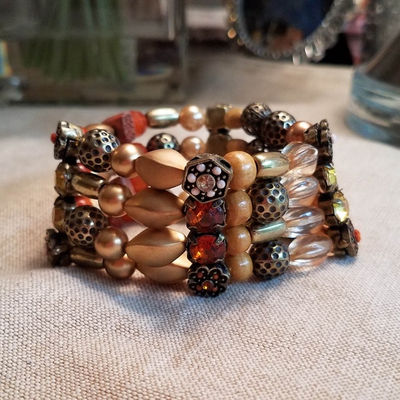 Jewelry - NEW!  Gorgeous Ethnic Beaded Bracelet